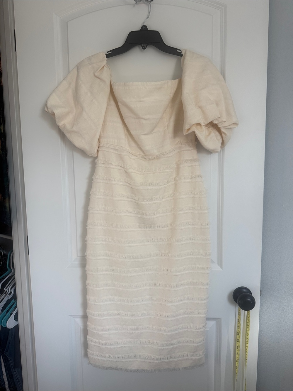 Badgley Mischka Cream Textured Puff-Sleeve Midi Dress